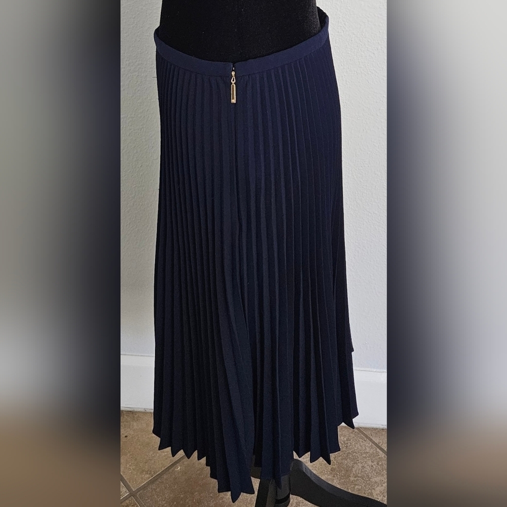Lauren Ralph Lauren Pleated Skirt 2 Navy A-Line Preppy Classic - Picture 3 of 5